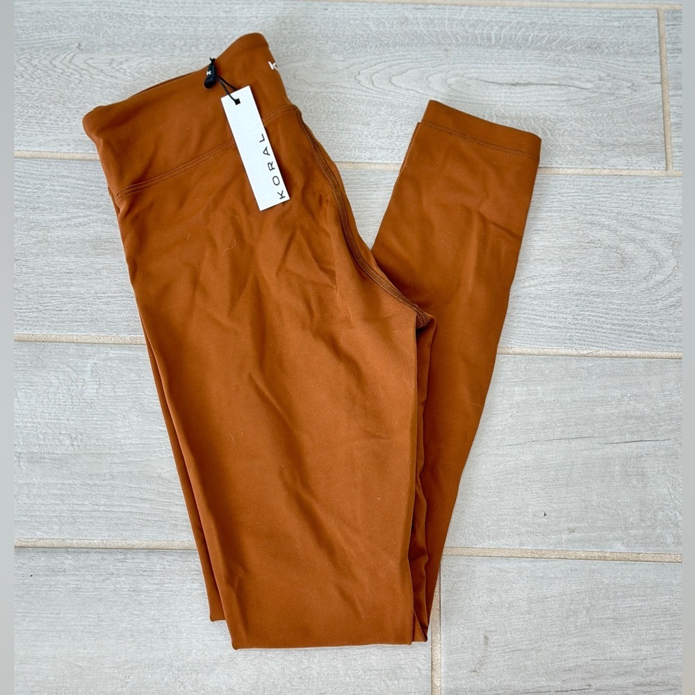 KORAL Drive High Rise Black out Leggings - Picture 3 of 6